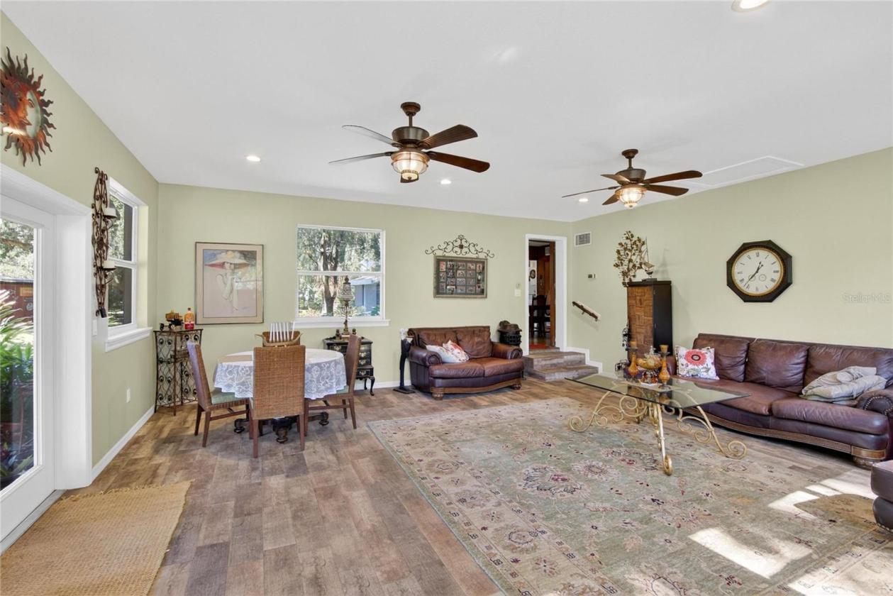 Beautiful Country Home on 5 Acres - photo 9