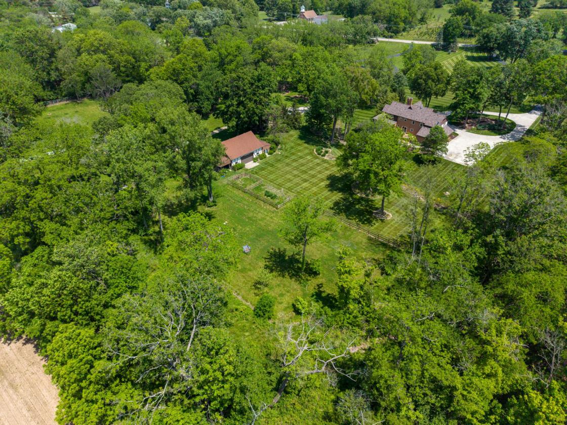 Tudor Home with 2-Stall Barn in the Heart of Lebanon - photo 29