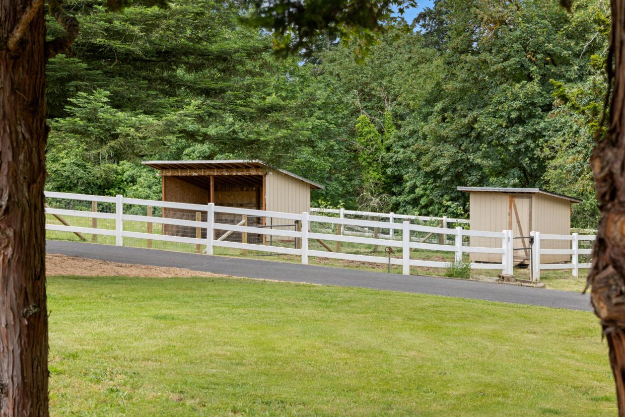 PNW Country Home w/Equestrian Foundations - photo 19