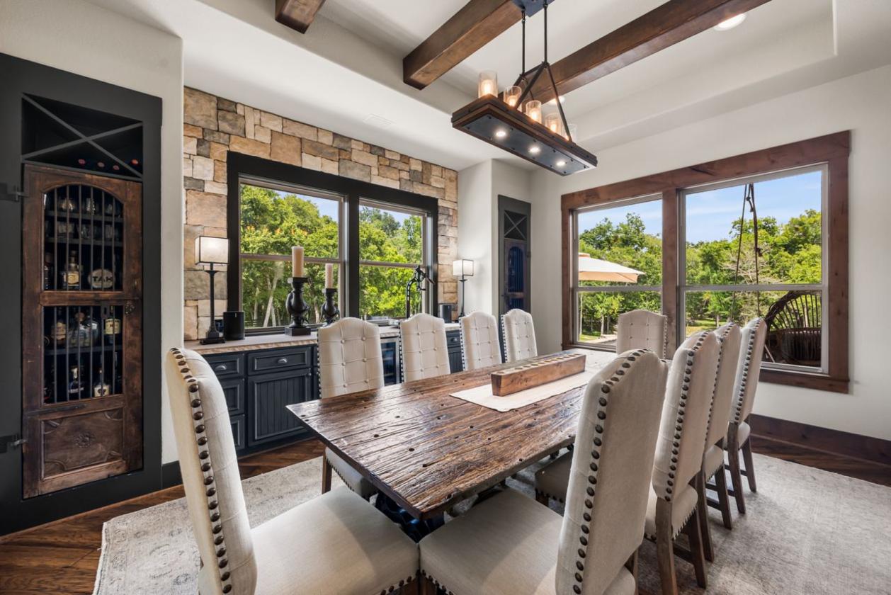 13.6 Acres of Luxury in the Gated Community - photo 9