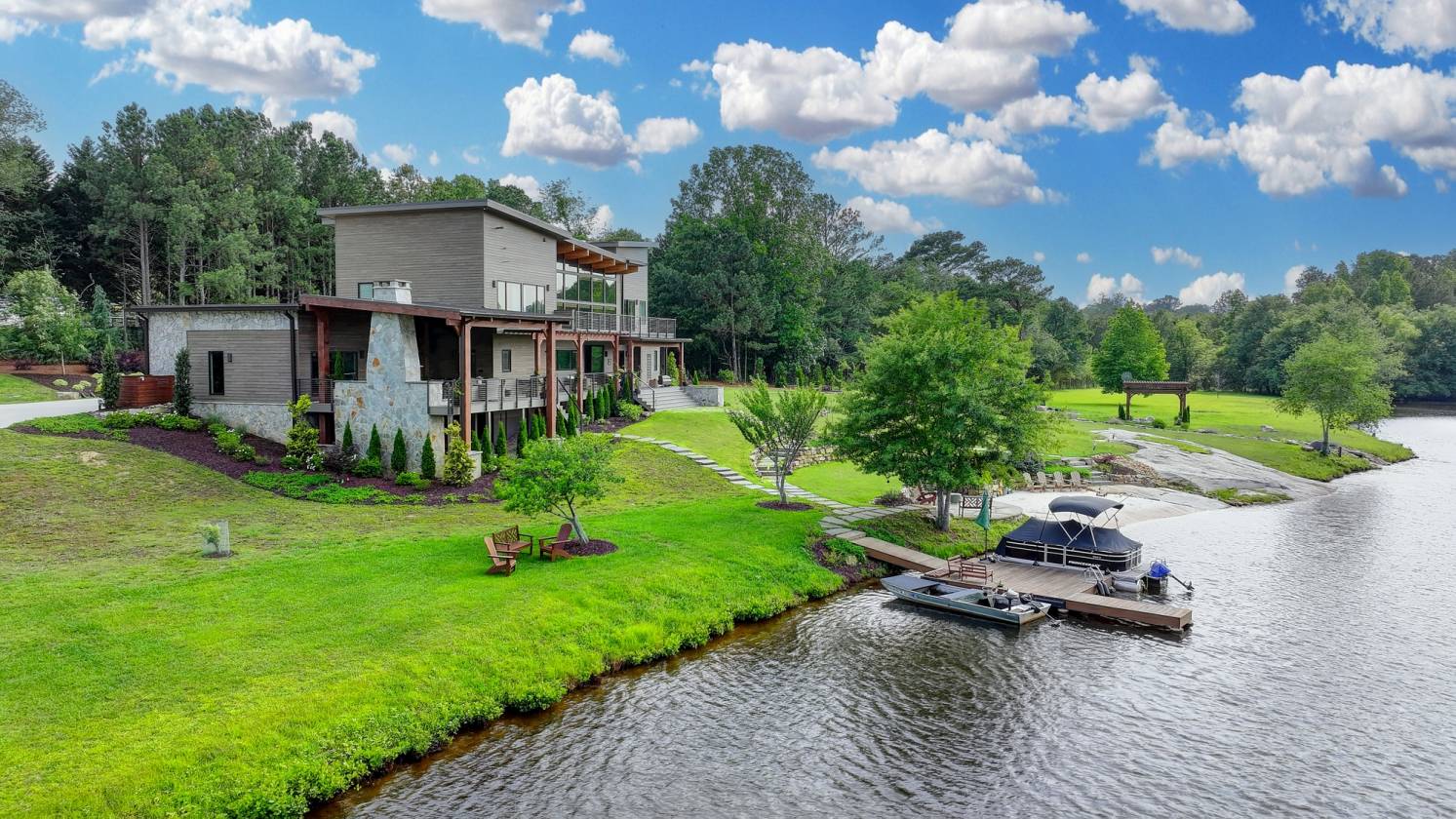 Horse Property for sale.