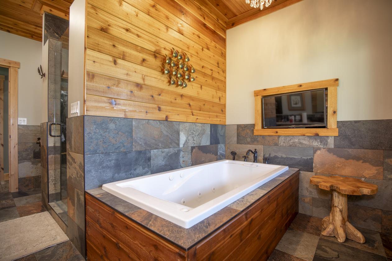 Yellowstone Corridor Luxury Horse Property - photo 20
