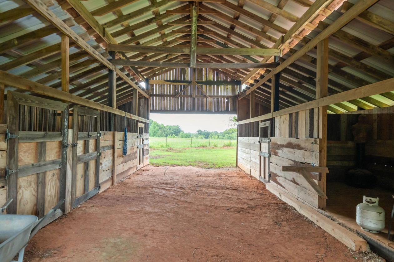 14 Acre Horse Farm! 1 Level Home - photo 23