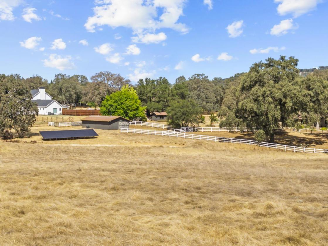 10-Acre Ranch in Equestrian Community - photo 26