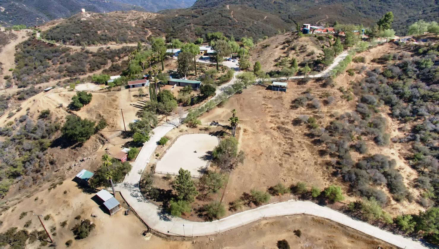 PRIVATE EQUESTRIAN COMPOUND • 82.7 ACRE MALIBU RANCH | Malibu, Los ...