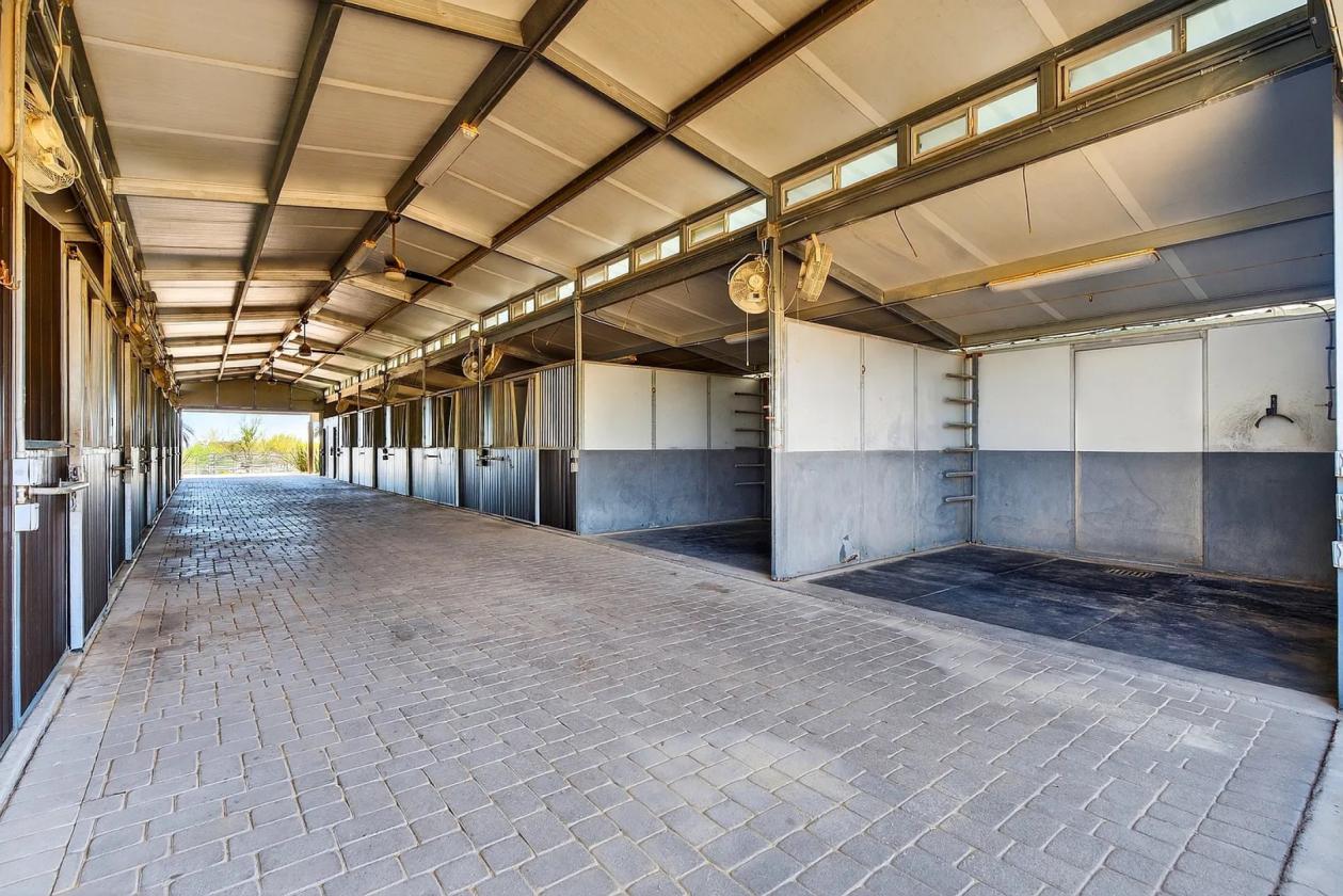 Income producing equestrian ranch on 10 acres - photo 13