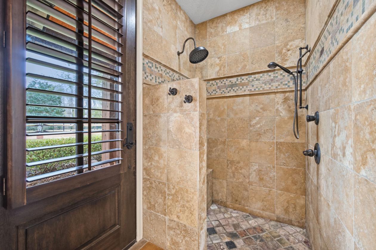 Extraordinary Luxury Equestrian Retreat on 7.1 AC - photo 12