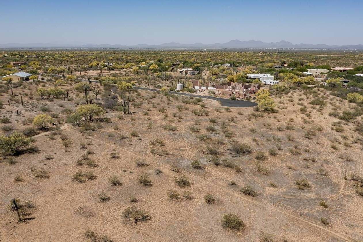 Horse Property for sale.