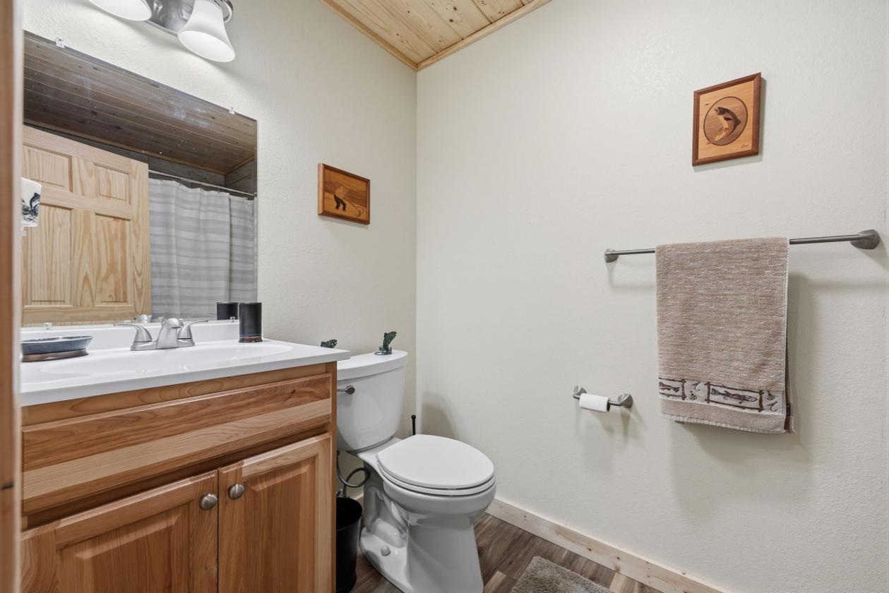 Home on 5 acres - photo 10