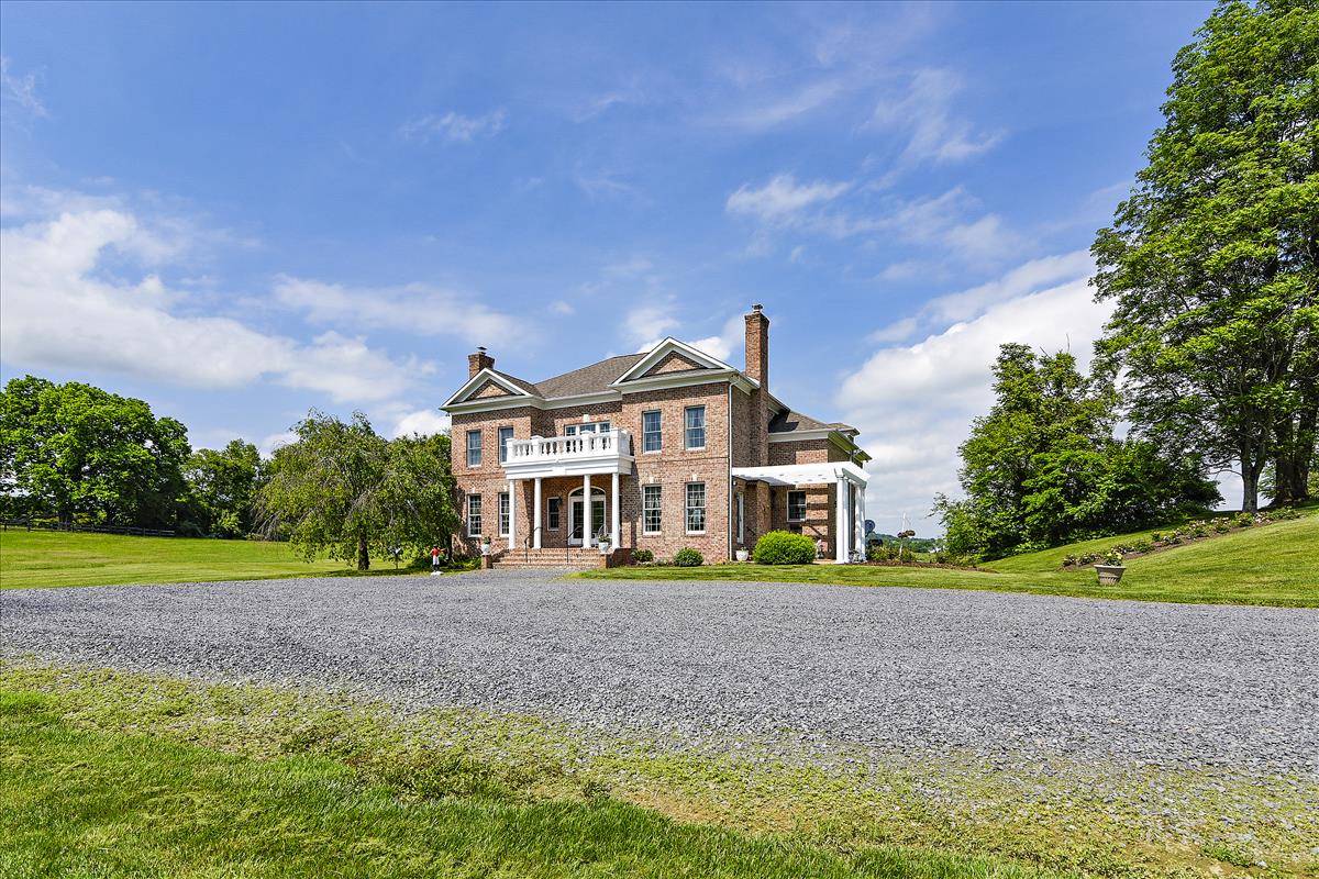 Great Horse Farm In Northern Fauquier County's Wine Region Markham