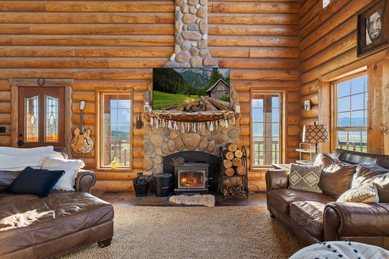 Self-Sufficient Luxury 10-Acre Turnkey Homestead - photo 13
