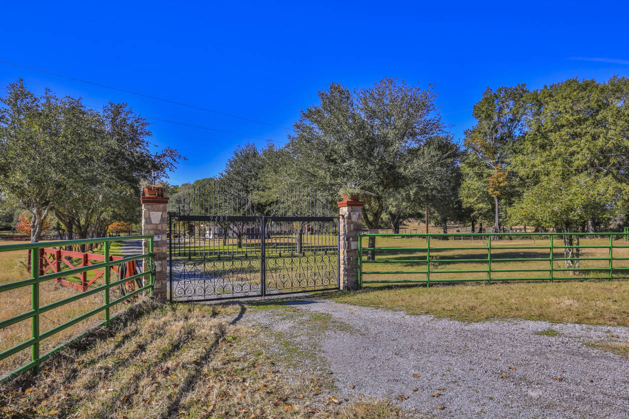 LEON COUNTY RANCH Centerville, Leon County, Texas