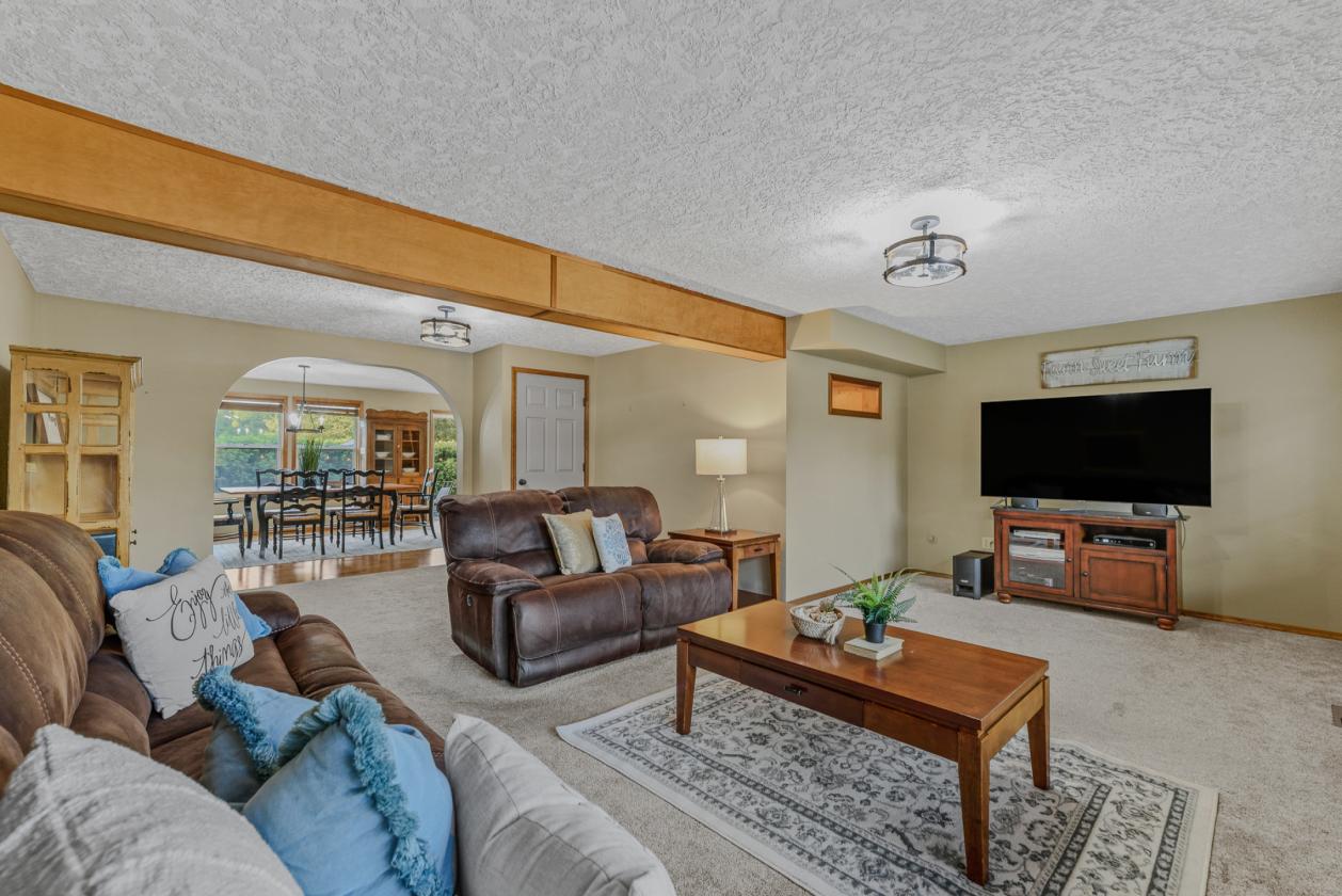 5 Ac Horse Property w/3.5 Stall Barn & Lovely Home - photo 6