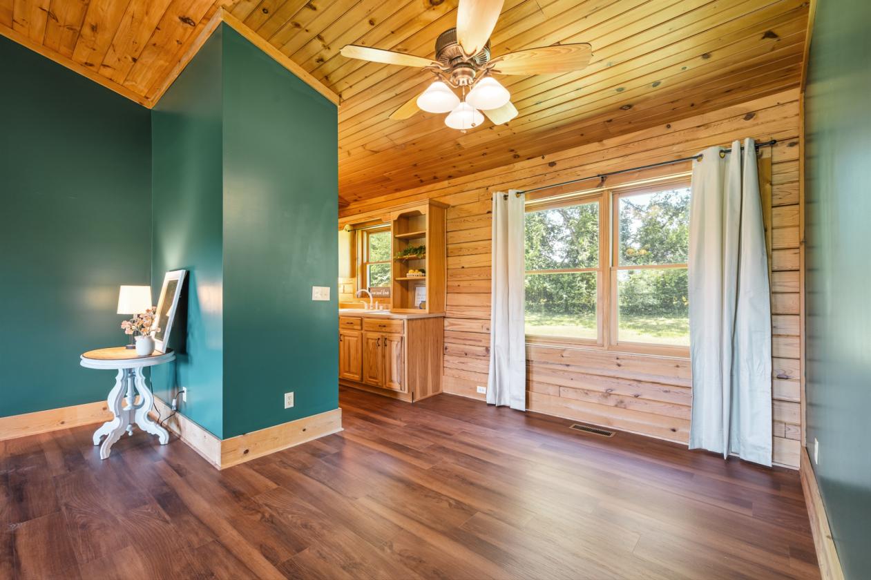 Log cabin nestled on 8.2 picturesque acres - photo 15