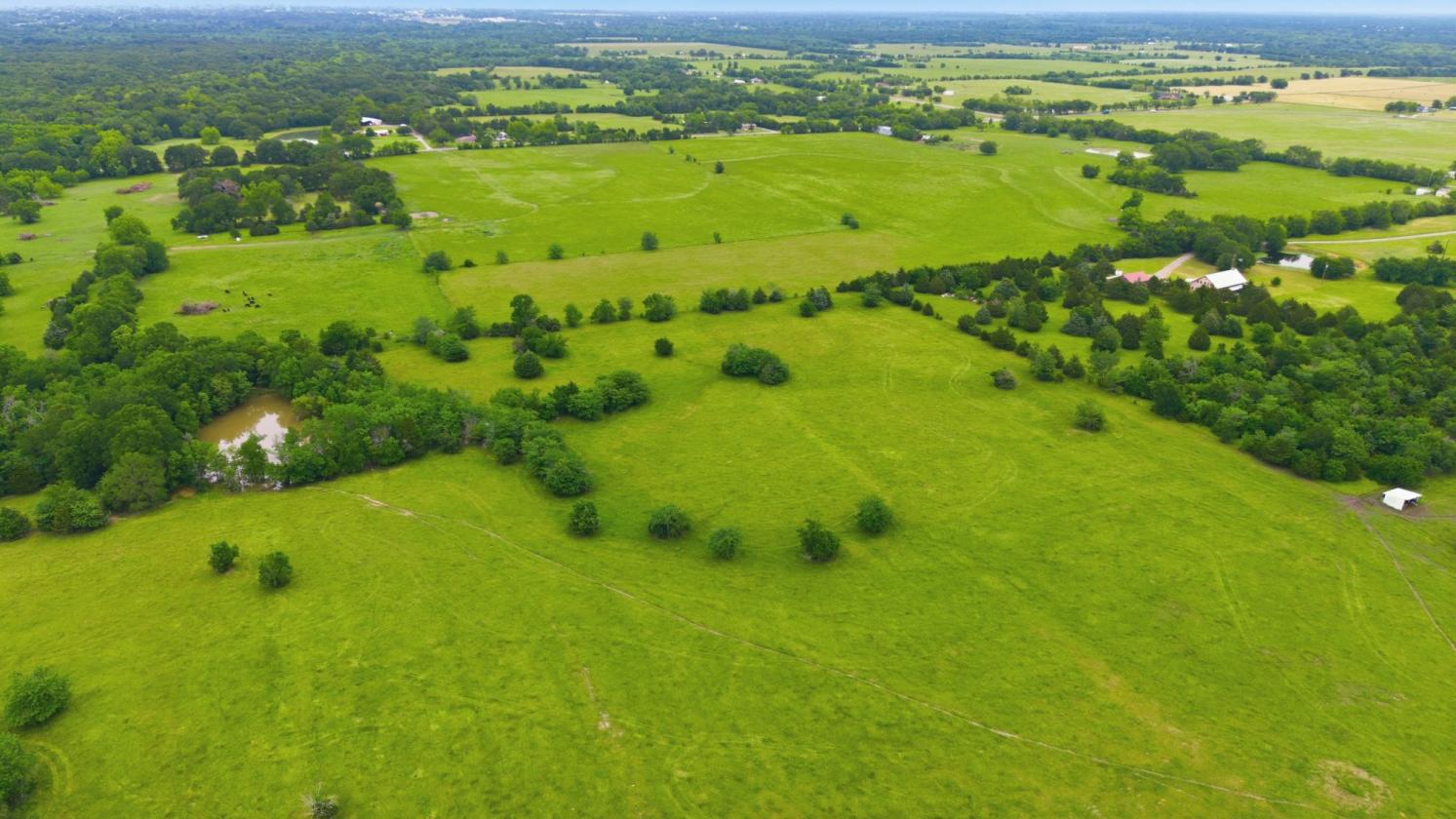 194 ACRE BREATHTAKING RANCH - photo 15