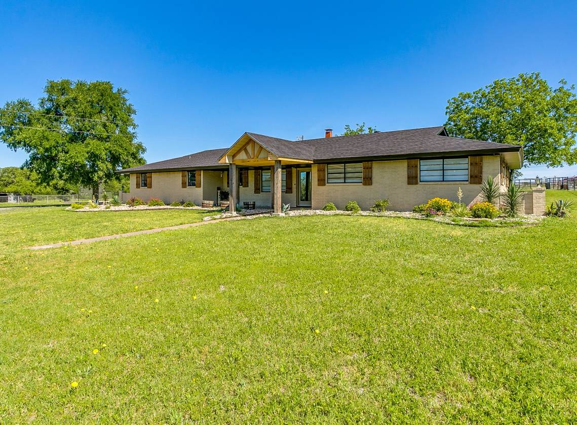 77 Ranch +/20 Acre Ranch with Horse Facilities Weatherford, Parker