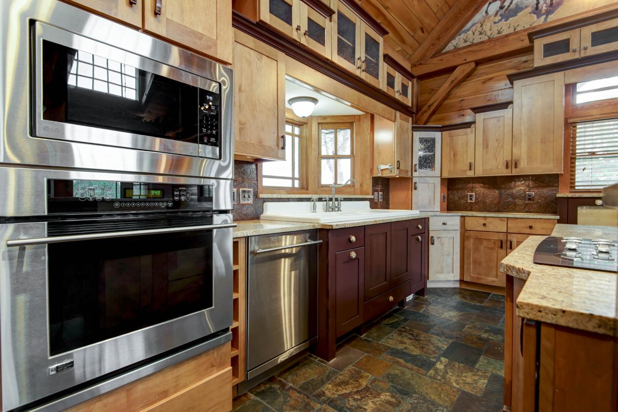 Gated estate located on a gently rolling 33 acres - photo 15