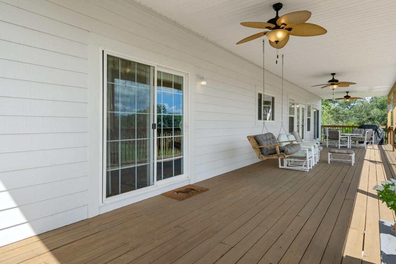 Exceptional 10 acre Property - photo 22