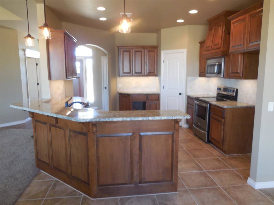 5.64 acres plus newly constructed 3bedrm home near Luther, OK Luther