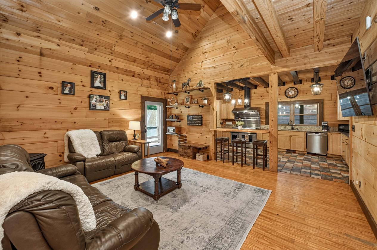 40 Acre Turn Key Dressage Facility with Log Home - photo 14