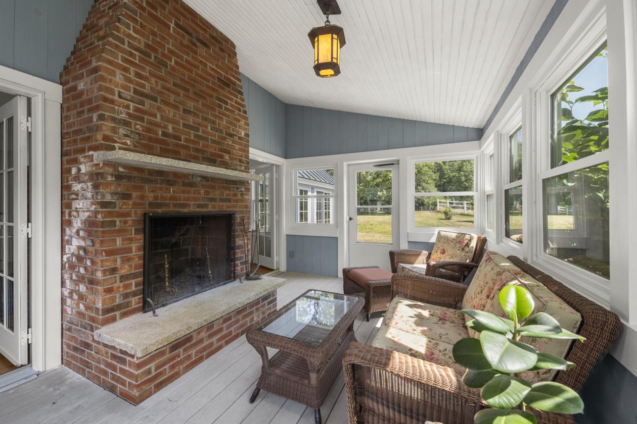 20 Acre Farm w/Indoor Riding Arena & 10 Stall Barn - photo 22