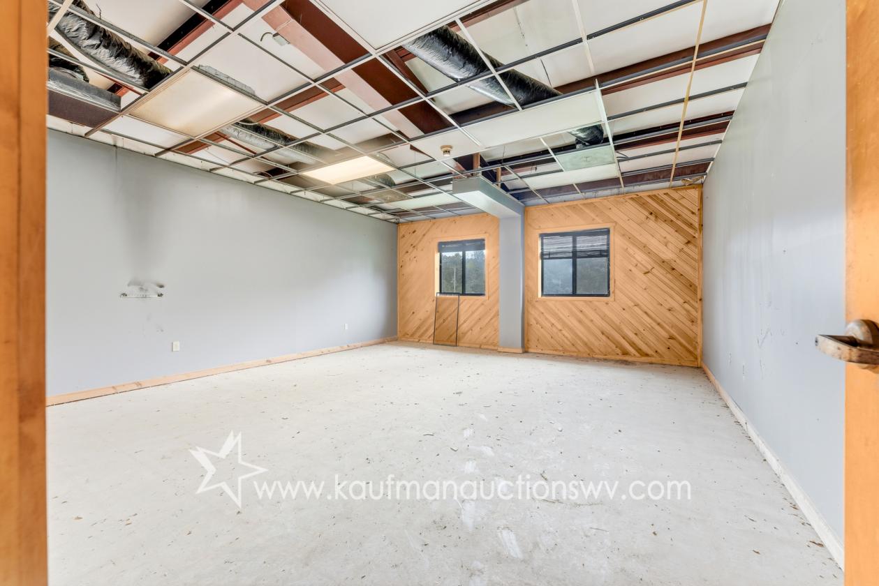 Premier Equine Facility with Covered Show Arena - photo 5