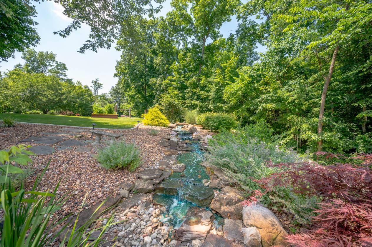 Extraordinary 30+ acre estate with log cabin home - photo 5