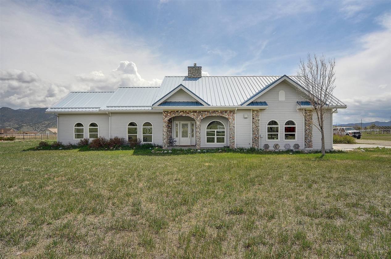 ranch homes for sale in colorado