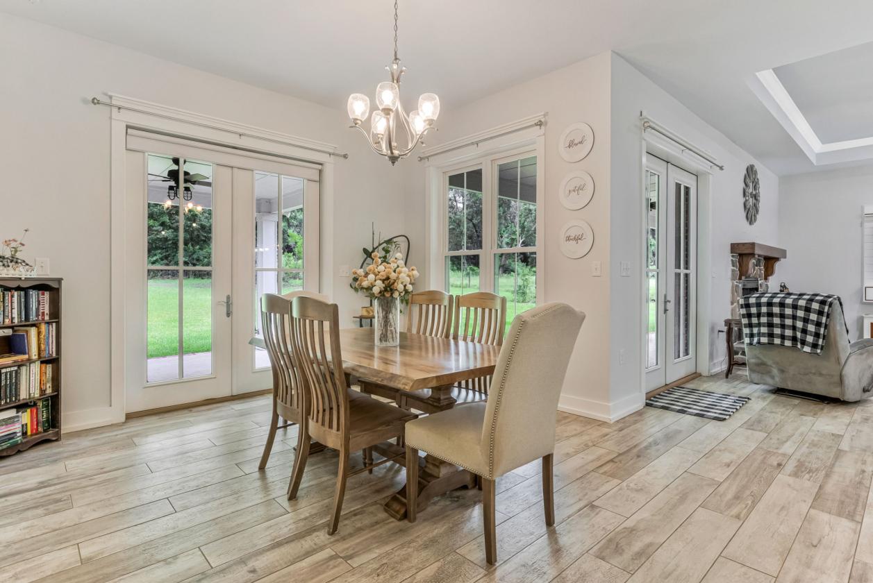 Fully Fenced 6-Acre Farmhouse!!! - photo 14