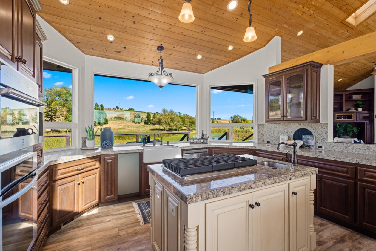 59-Acre Petaluma Legacy Estate & Private Lake - photo 7