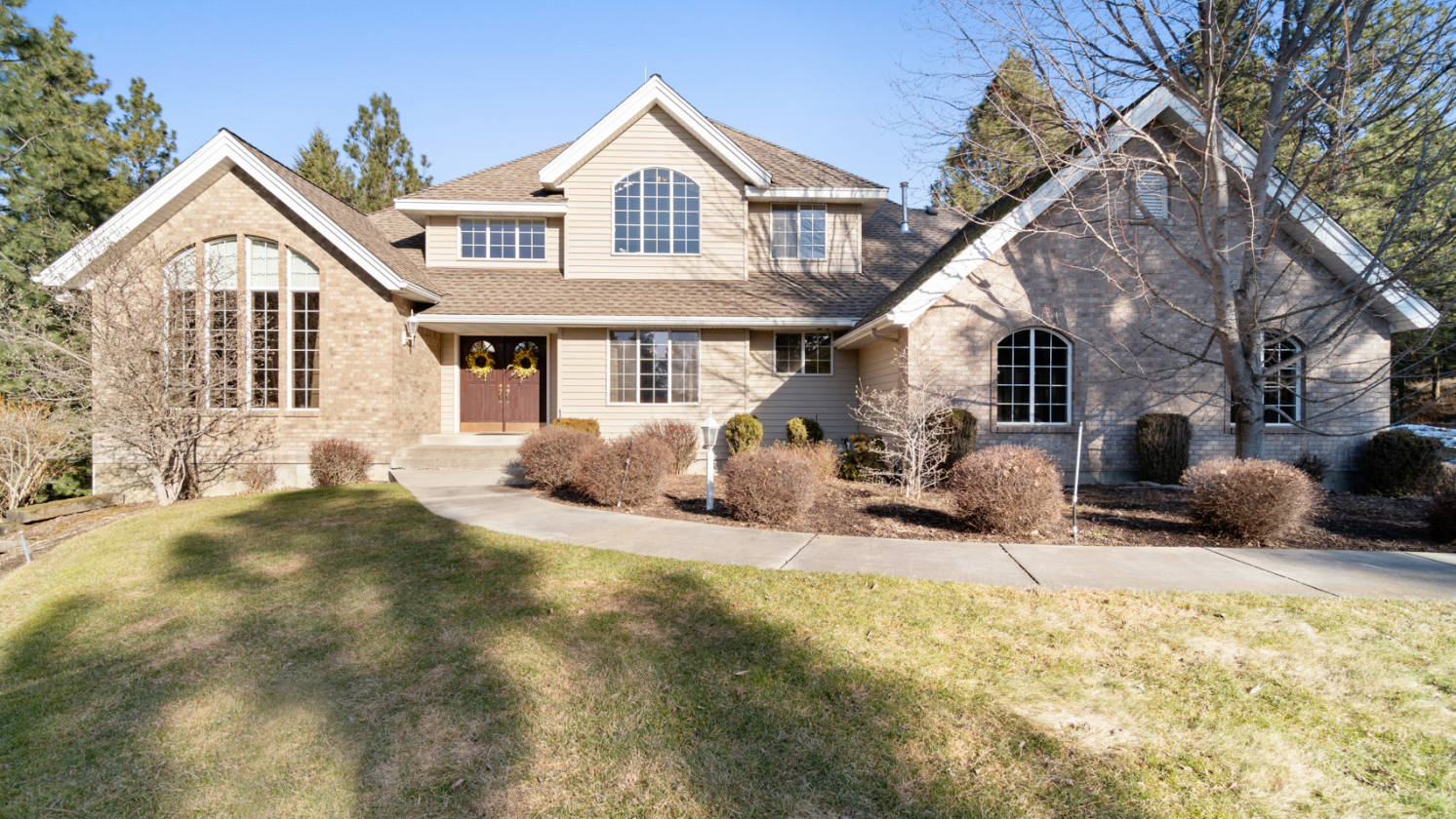 Secluded Custom Home With Horse Setup On Five Acres Spokane