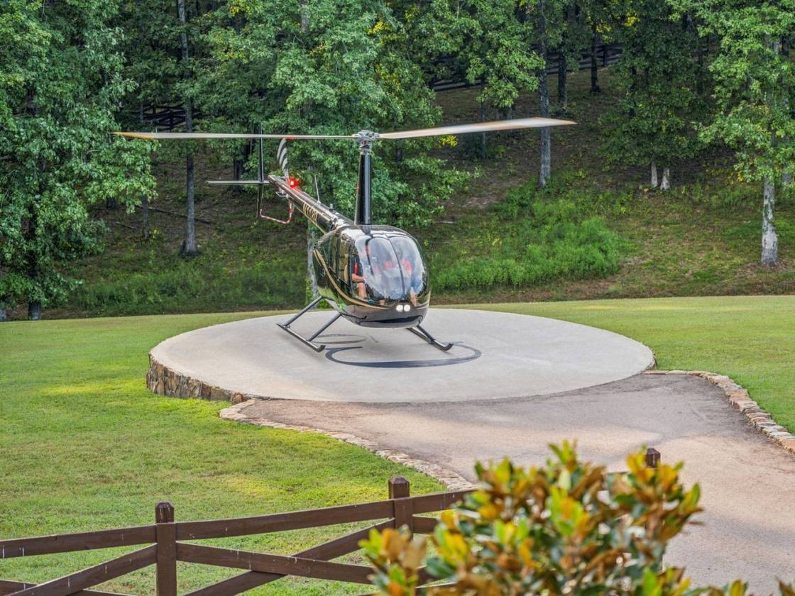 Cortina Farms: 120-Acre Equestrian & Event Estate - photo 5