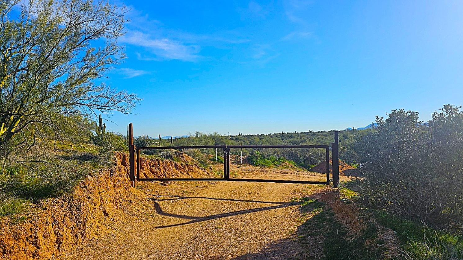 ACREAGE- NATIONAL FOREST FRONTAGE, PRIVATE WELL - photo 2