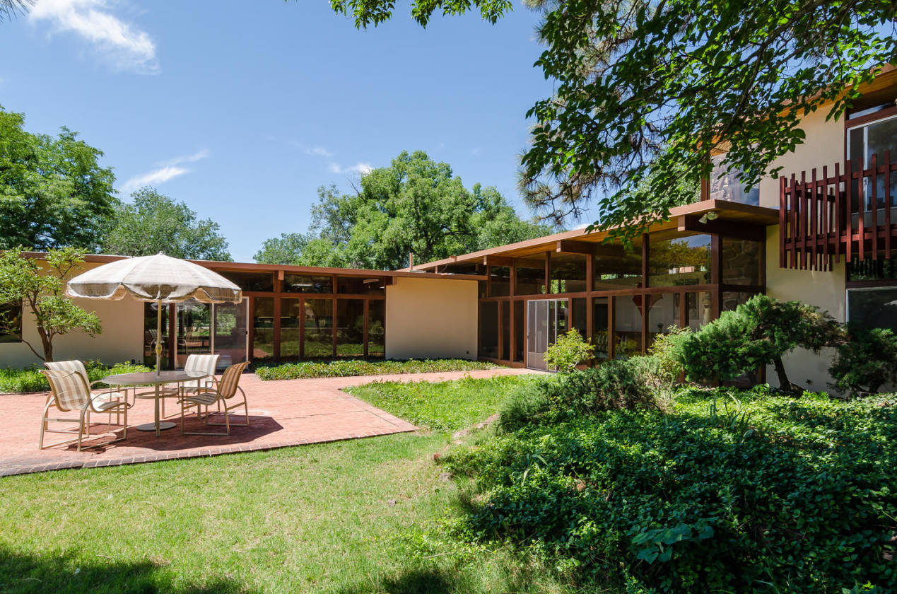 Luxury equestrian estate, & iconic Mid Century modern home with... Los Ranchos de Albuquerque