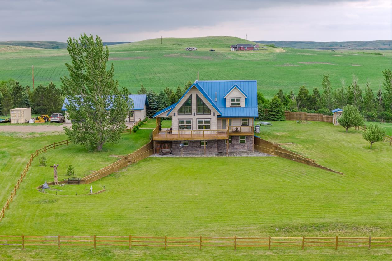 Horse Property on 40 Acres with Amazing Views - photo 5