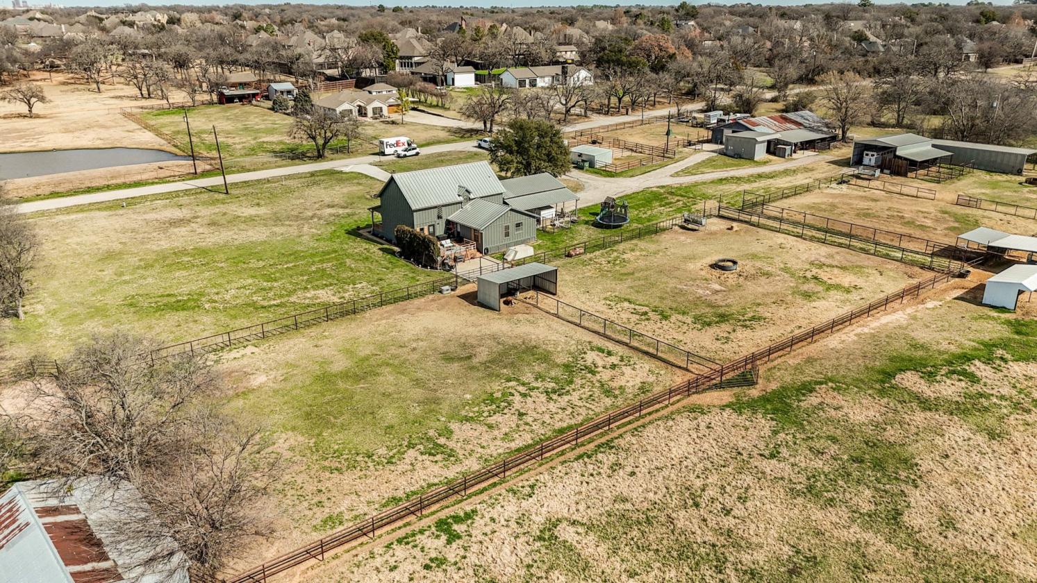 The Ultimate Training Facility on 8.8 Acres - photo 3