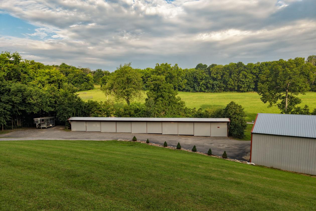 Where Luxury Living Meets The Equestrian Lifestyle - photo 28