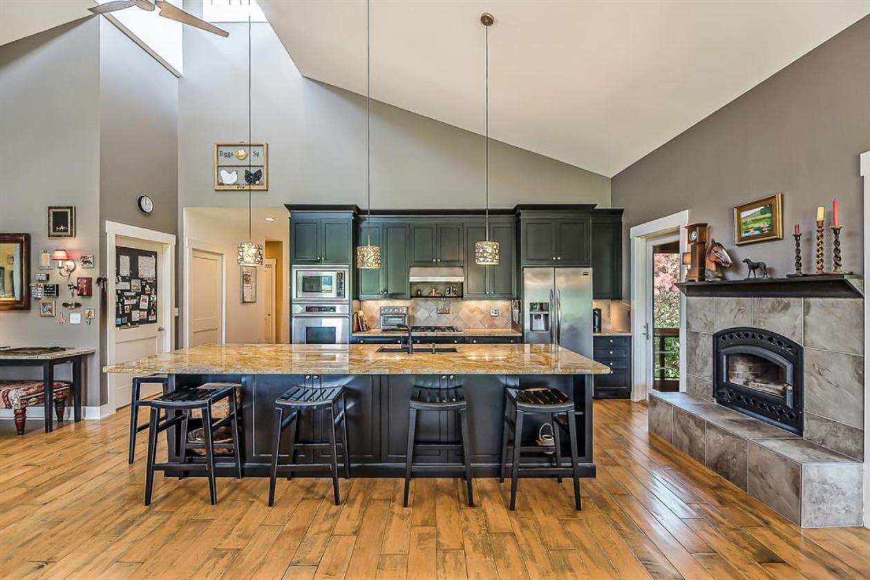 Private 25.57-acre Equestrian Property - photo 9