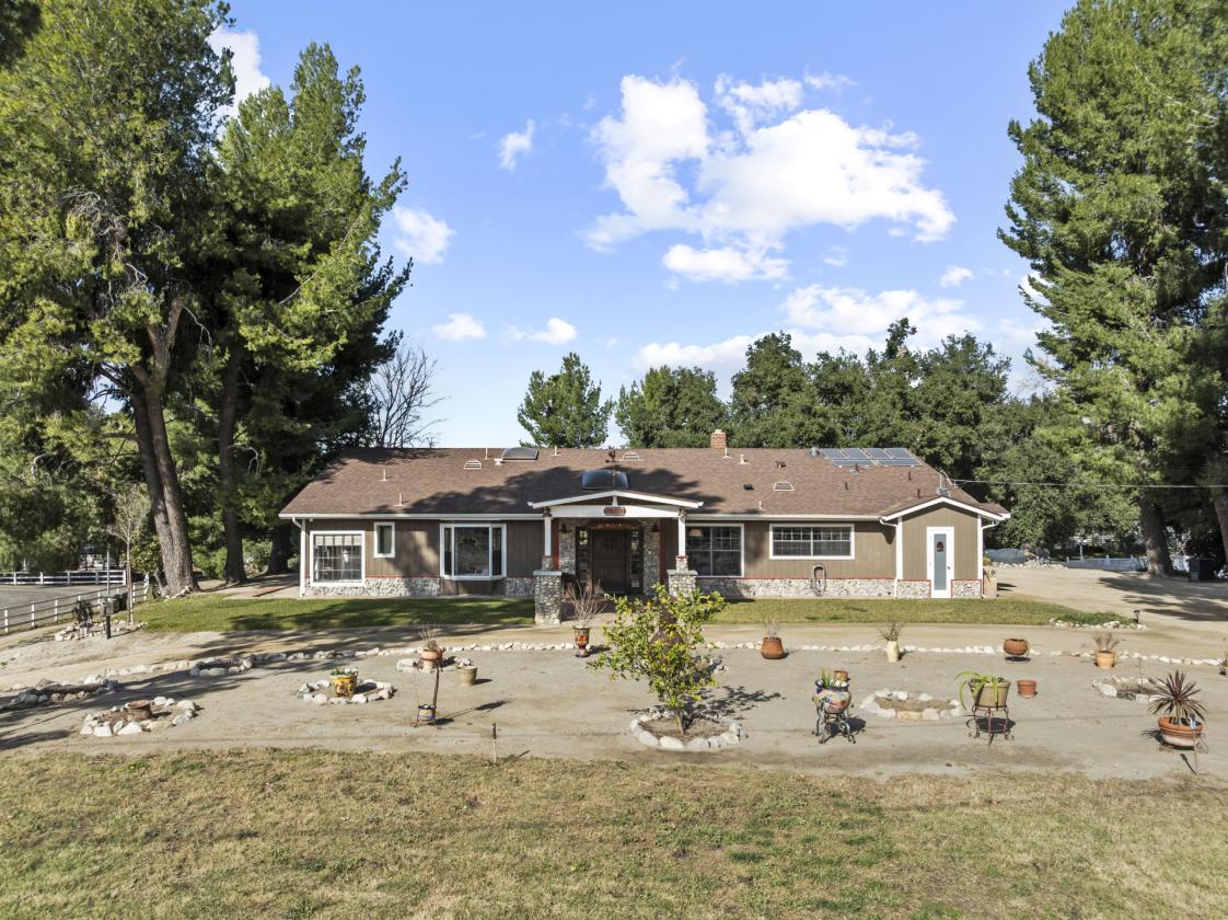 Amazing Horse Ranch just outside of Los Angeles - photo 2