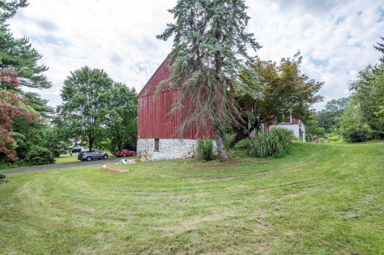 Horse Property for sale.