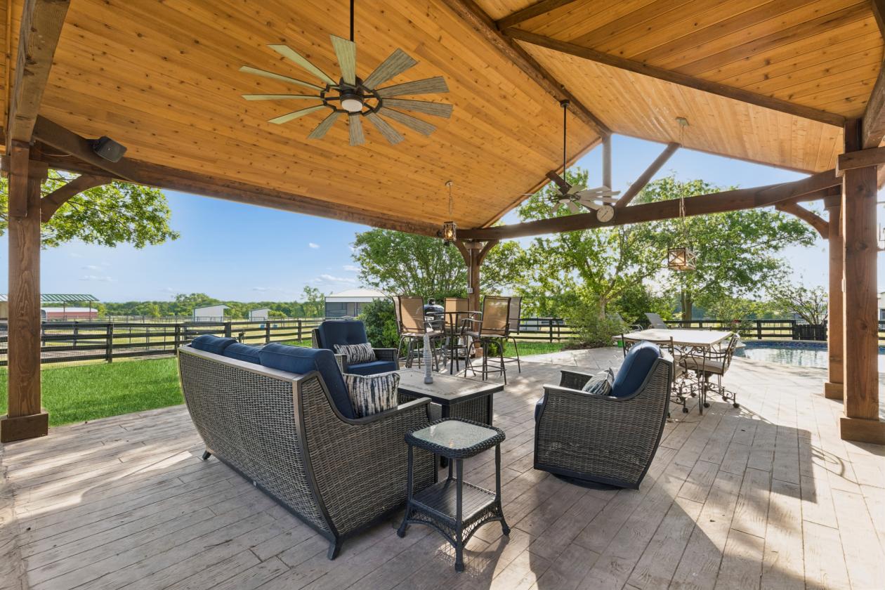 Stunning Equestrian Estate on 16 Beautiful Acres - photo 20