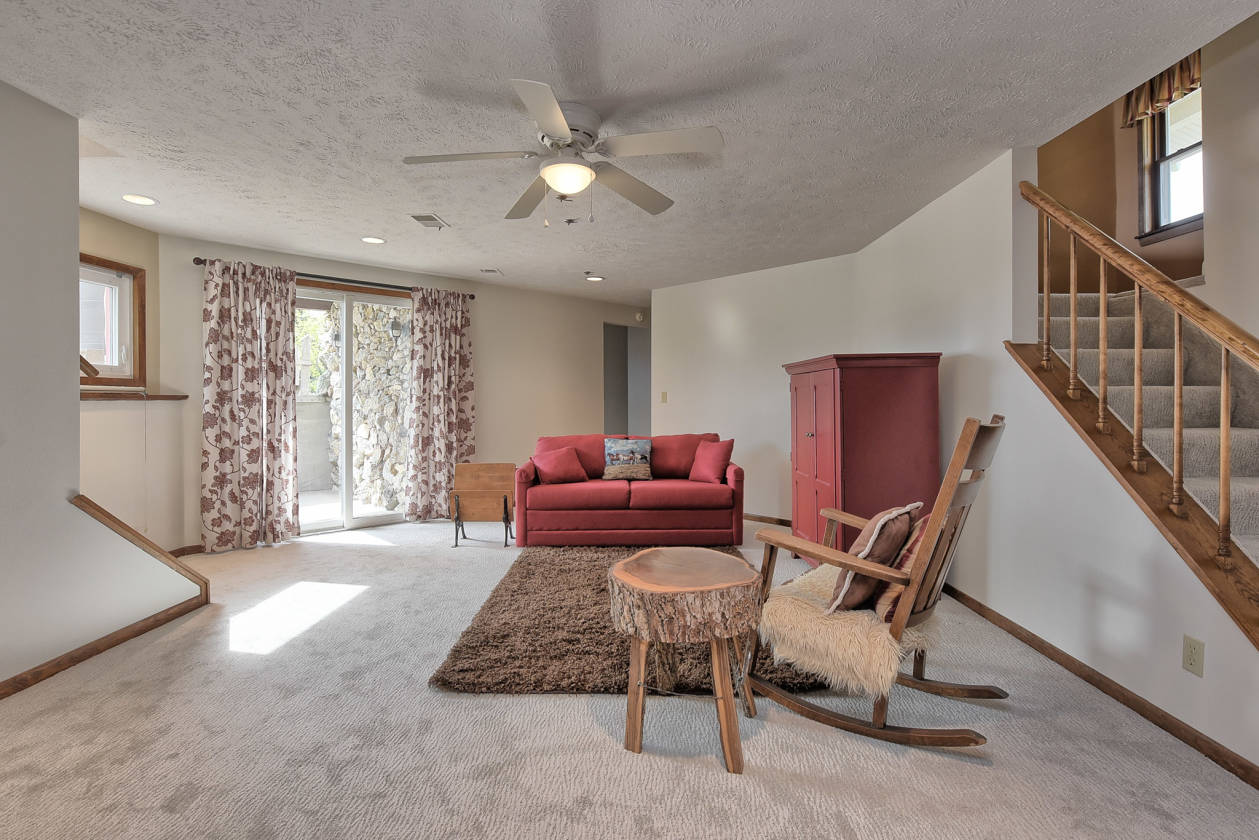 AMAZING ELKHORN ACREAGE READY FOR YOUR HORSES!! Elkhorn, Douglas