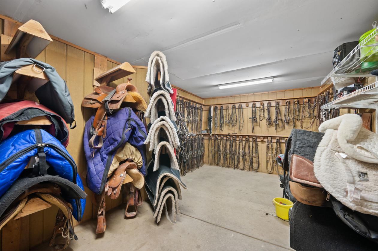 36 Breathtaking Acres w/ 15 Stalls & 3 Arenas - photo 17