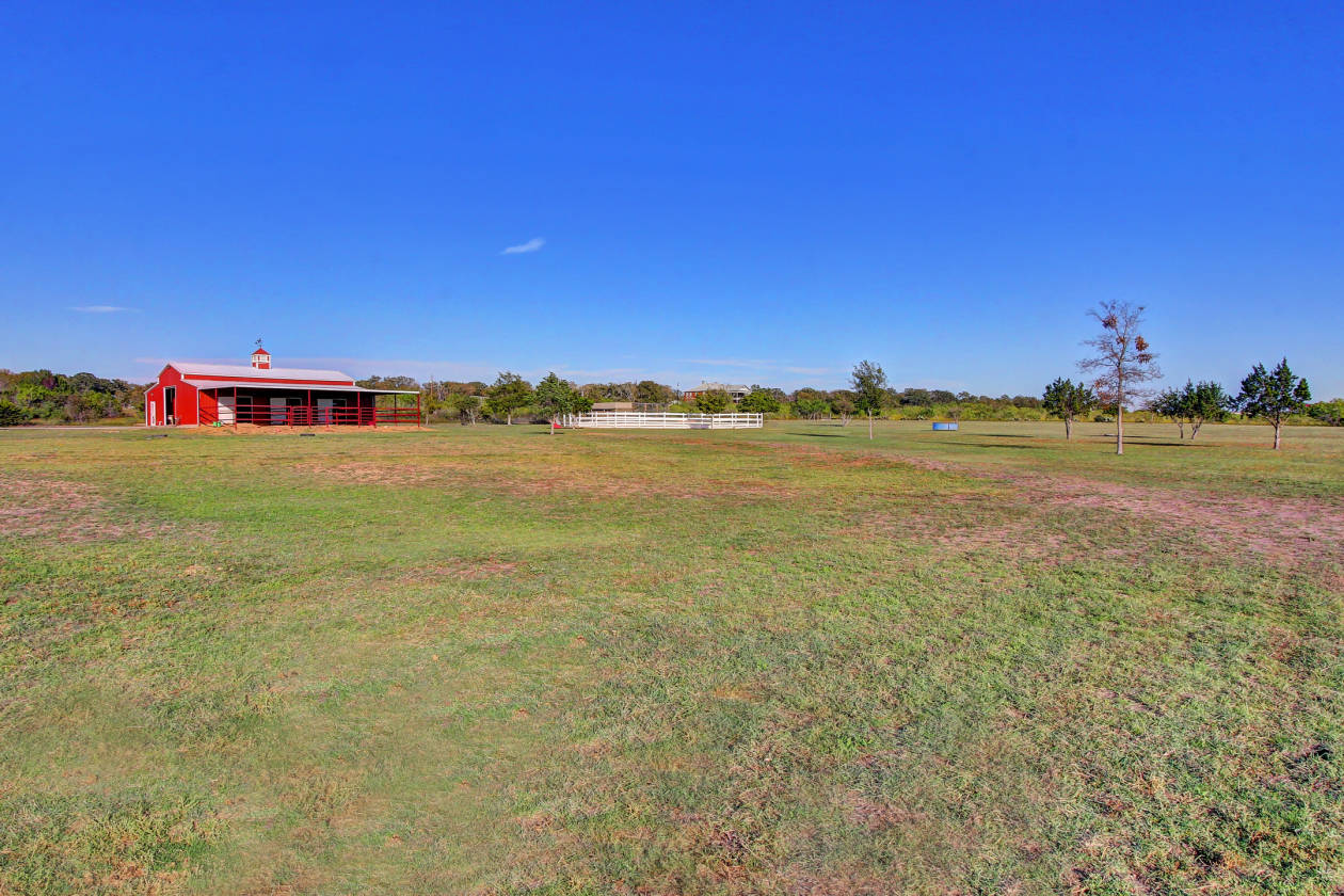 Austin area luxury equestrian estate with separate guest house on