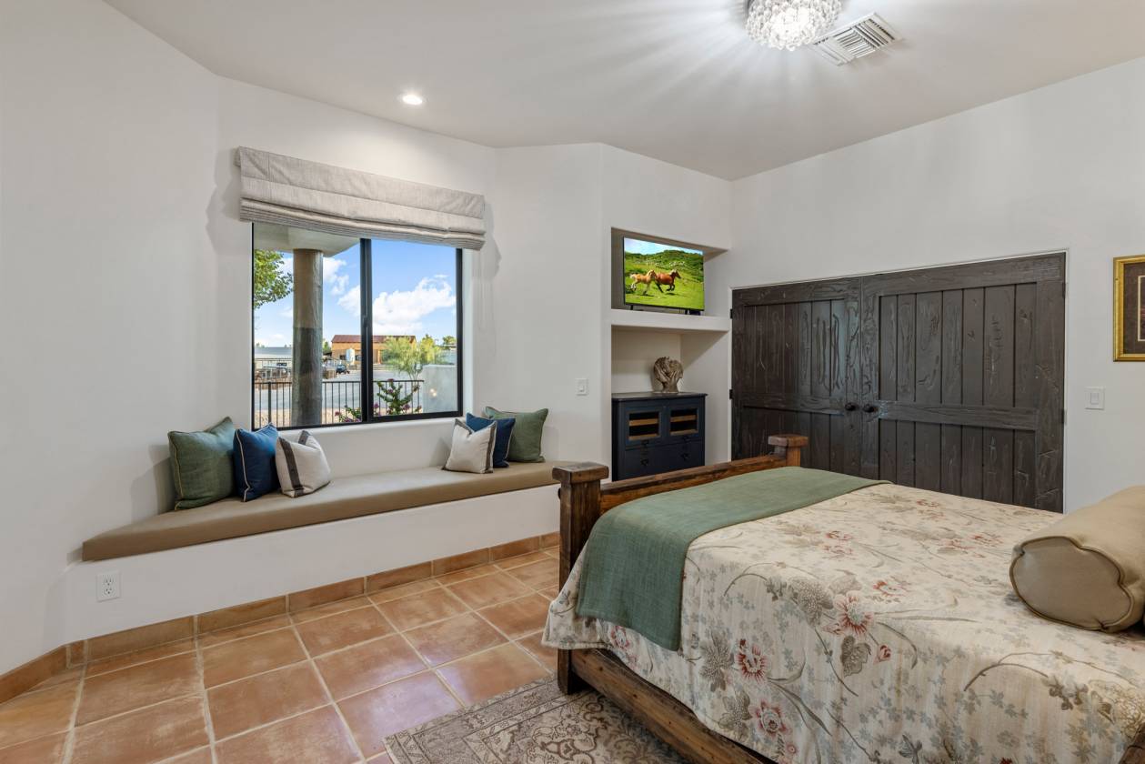 19 Acre Luxury Equestrian Estate - photo 21