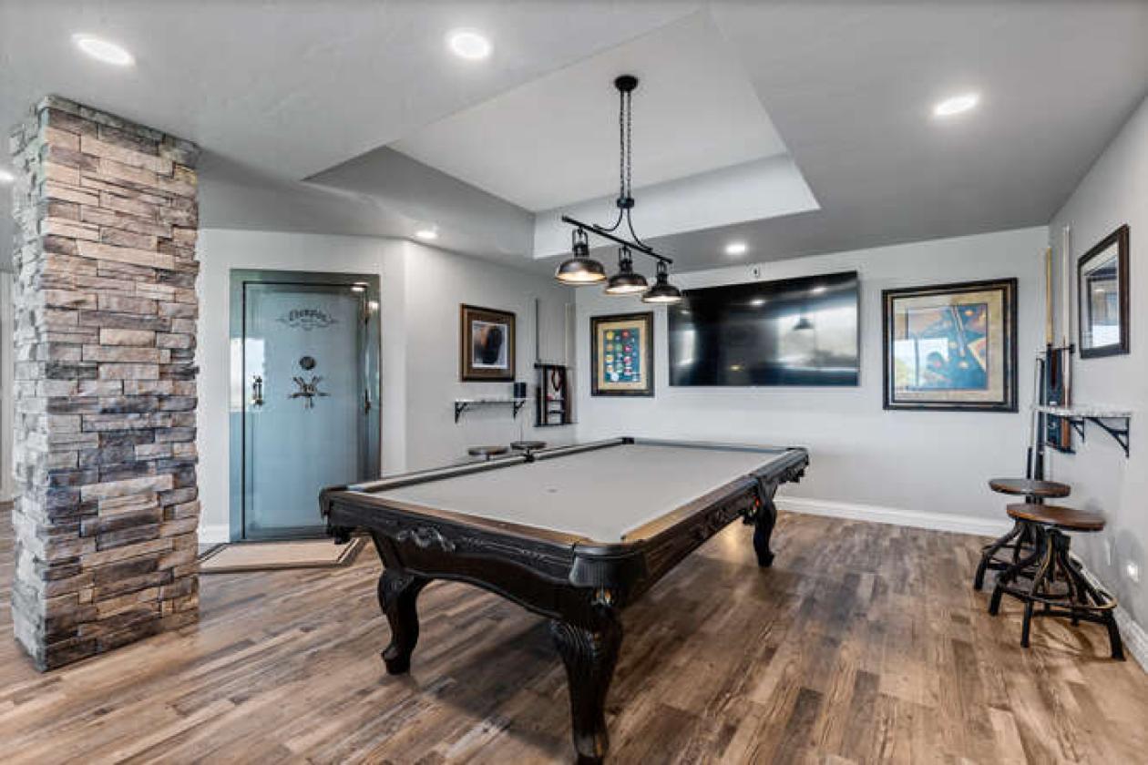 Luxury Horse Property With Amazing Views - photo 25