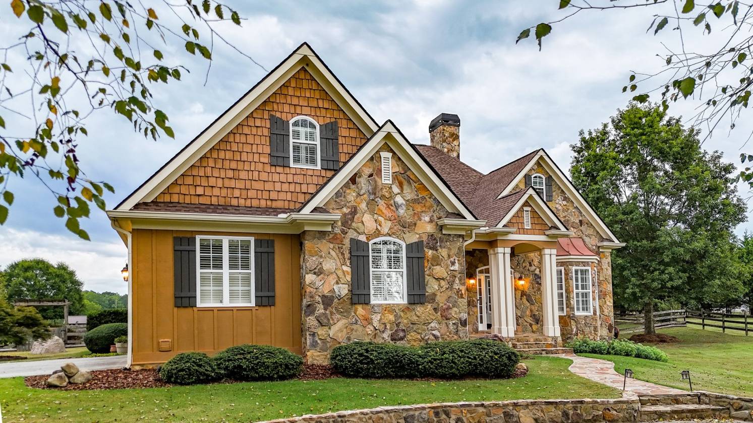 Horse Property for sale.