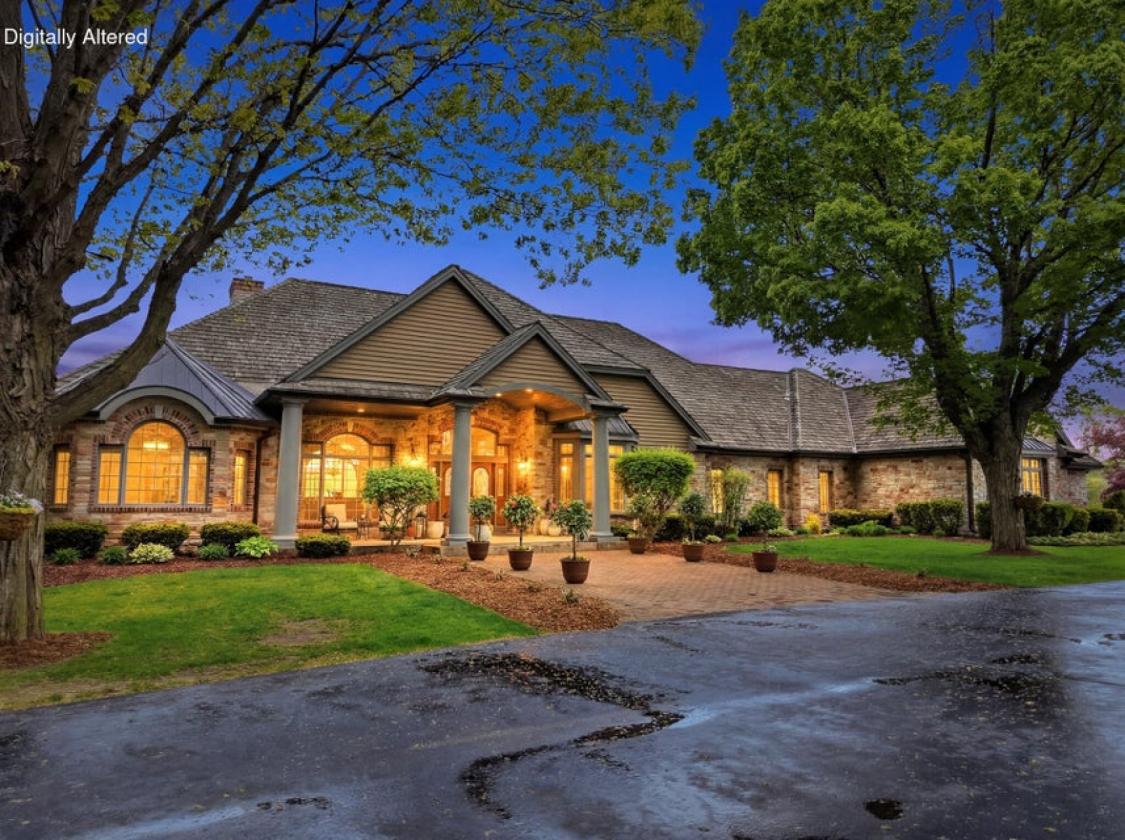 Luxury Horse/Hobby Farm Estate with Gorgeous Views - photo 1