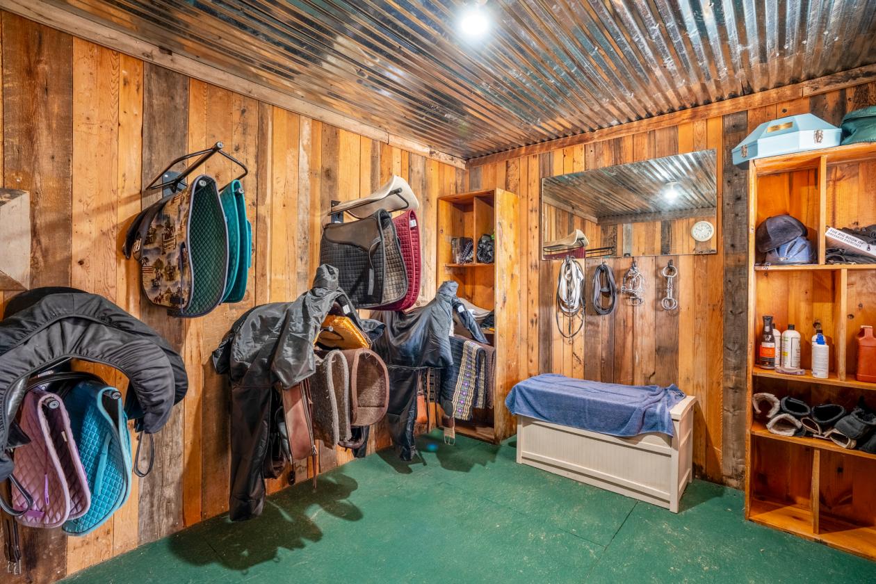 Fantastic Horse Property + Views!!! - photo 29