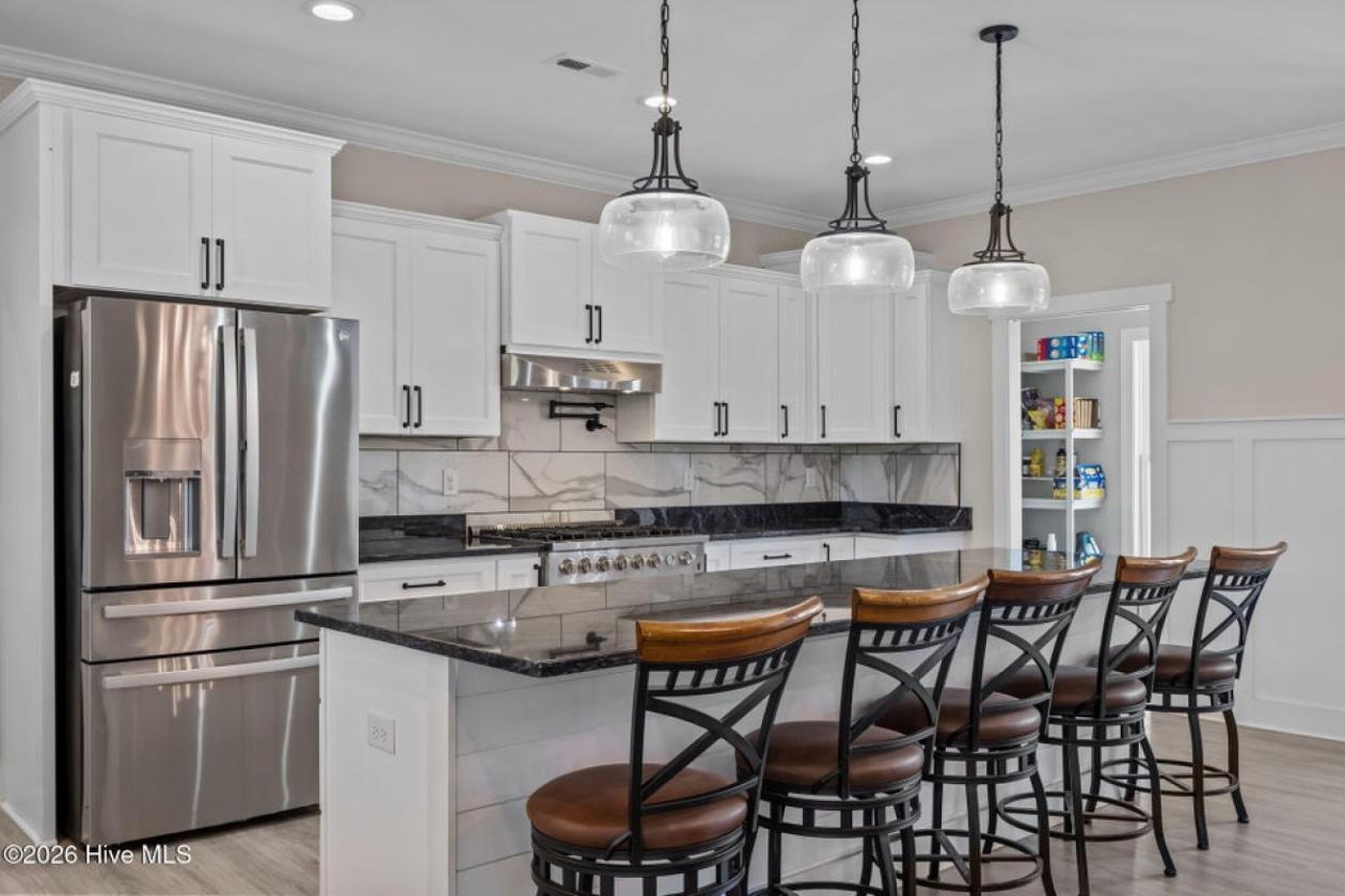 Builders Dream Home Can Now Be Yours - photo 9